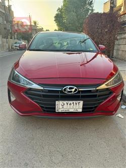 هیوندای ئەلەنترا